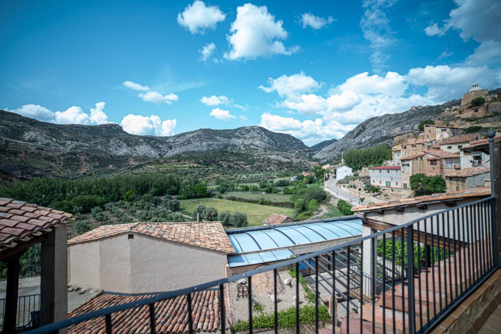 Hotel Spa Don Inigo De Aragon Лас-Куэвас-де-Каньярт Экстерьер фото