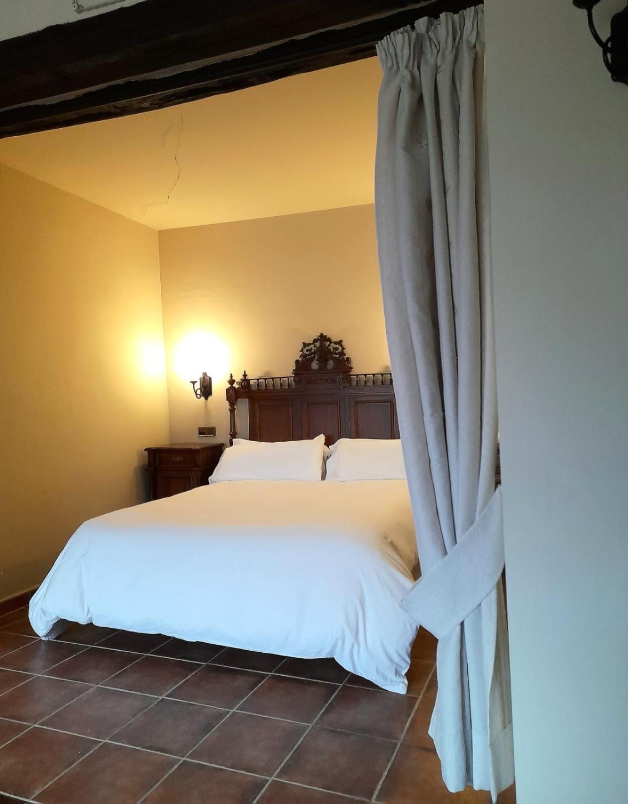 Hotel Spa Don Inigo De Aragon Лас-Куэвас-де-Каньярт Экстерьер фото